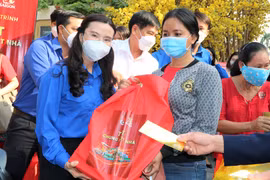 Mấy ngày nay ai cũng nôn nao sớm được lên xe để về quê ăn tết