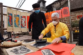 Tết xưa rộn ràng ở làng cổ Đường Lâm