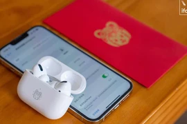 Apple ra mắt AirPods Pro phiên bản giới hạn Tết Nhâm Dần 2022