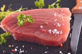 Ăn cá có tốt hơn ăn thịt?