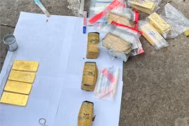 Phá đường dây nhập lậu vàng "khủng" từ Campuchia về Việt Nam