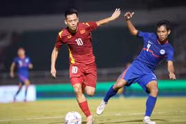 Tuyển Việt Nam: Văn Quyết lấy lại những gì đã mất từ sao HAGL