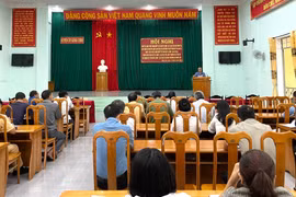 Hơn 400 cán bộ, đảng viên huyện Kông Chro được quán triệt các văn bản của Đảng