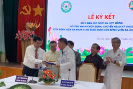 Bệnh viện Đa khoa tỉnh Bình Định và Gia Lai ký kết hợp đồng hỗ trợ khám-chữa bệnh