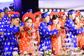 100 cặp đôi hạnh phúc với lễ cưới tập thể trong ngày Quốc khánh 2-9