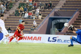 Huấn luyện viên Đinh Thế Nam chưa hài lòng với màn trình diễn của U20 Việt Nam