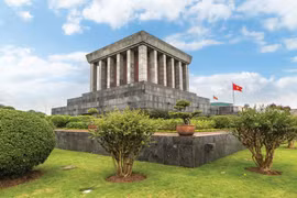 Ba Đình tỏa nắng mùa thu