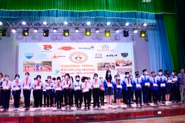 Pleiku: Trao 80 suất học bổng, 20 xe đạp cho học sinh nghèo vượt khó