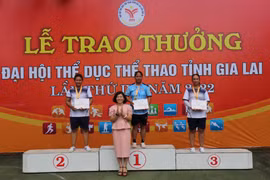 Trao 22 bộ huy chương môn đẩy gậy và kéo co tại Đại hội Thể dục thể thao tỉnh