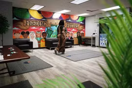 Mỹ truy tố 47 đối tượng biển thủ tiền cứu trợ Covid-19