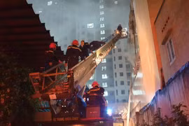 Chủ cơ sở karaoke An Phú - Bình Dương đang ở đâu khi xảy ra cháy?