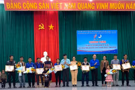 Tuyên dương "Gia đình trẻ tiêu biểu" năm 2022