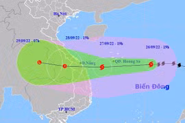 Bão NORU giật trên cấp 17 cách Đà Nẵng-Quảng Ngãi 270 km