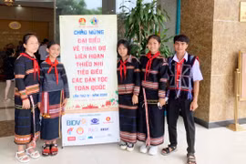 Những "bông hoa" chăm ngoan, học giỏi ở Gia Lai