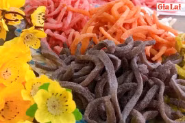 Mứt dừa-đậm đà hương vị Tết Việt