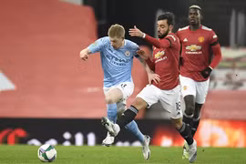 Lập cú đúp ở Old Trafford, Man City đoạt vé chung kết League Cup