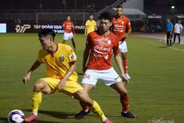 Đang vào guồng, Lee Nguyễn lại "mất hứng" vì Covid-19