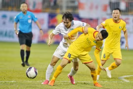 Hoàng Anh Gia Lai lội ngược dòng kịch tính trước Sông Lam Nghệ An