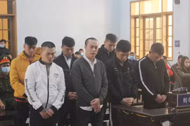 Gia Lai: Giết người khi đi đòi nợ, nhóm côn đồ lãnh án