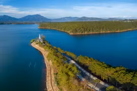 Cần có tầm nhìn mới về du lịch Biển Hồ