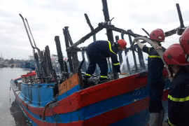 Cháy tàu cá ở Quảng Ngãi, thiệt hại gần 4 tỷ đồng