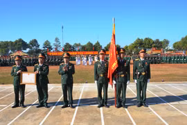 Sư đoàn 320 đón nhận Huân chương Bảo vệ Tổ quốc hạng ba