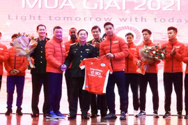 Bùi Tiến Dũng đặt mục tiêu giữ vững ngôi vương V-League