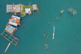 Ngược dòng Sê San