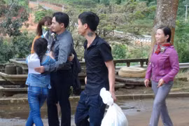 Hạnh phúc ngày hoàn lương