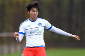 Tân HLV Hoàng Anh Gia Lai Kiatisuk chiêu mộ đàn em của Son Heung Min