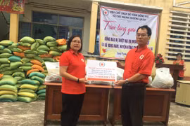 Những món quà thấm đượm nghĩa tình