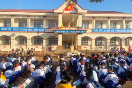 Mang Yang: Tuyên truyền, phổ biến pháp luật cho hơn 400 giáo viên và học sinh