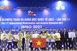 Học sinh lớp 6 giành 2 HCV Olympic Toán học và Khoa học quốc tế