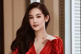 Lê Âu Ngân Anh khoe vòng eo 58cm