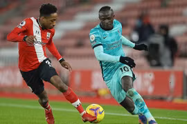 M.U và Liverpool: Cuộc đua lịch sử!