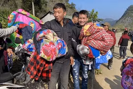 Giá rét, tấm áo ấm và "chiếc cần câu"