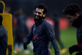 Chưa lấy lại được ngôi đầu Premier League, Liverpool nhận tin vui về Salah
