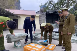 Chặn đứng 2 tấn nầm lợn hôi thối không rõ nguồn gốc