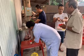 Nồi cháo nghĩa tình