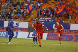 Thắng kịch tính Bình Dương 1-0, Thanh Hoá tạm thời thoát hiểm