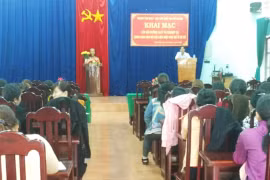 Chư Pưh: Bồi dưỡng lý luận chính trị và nghiệp vụ công tác Hội Phụ nữ