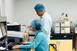 Năm 2021, Việt Nam sẽ có vắc-xin Covid-19