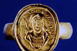 Những phát hiện khảo cổ 'trên trời rơi xuống'