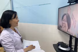 Tiện lợi khám, chữa bệnh từ xa