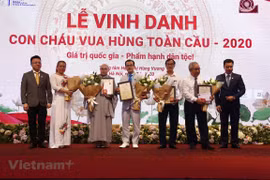 Xúc động chương trình Vinh danh con cháu vua Hùng toàn cầu 2020