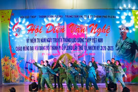 Hội diễn văn nghệ chào mừng Ngày truyền thống TNXP
