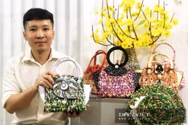 Thứ tưởng chỉ để vứt đi, ai ngờ được thầy giáo đẹp trai "hô biến" thành túi xách cực sành điệu