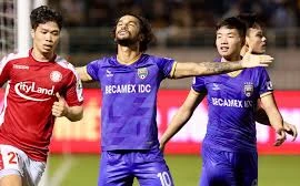 Công Phượng xuất sắc nhưng Bình Dương thắng vì có ngoại binh hay