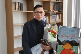 Chàng trai Việt đi khắp thế giới, xuất bản sách ở Mỹ