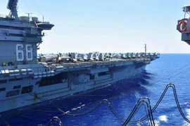 Rời biển Đông, tàu sân bay Mỹ tập trận chớp nhoáng với Ấn Độ